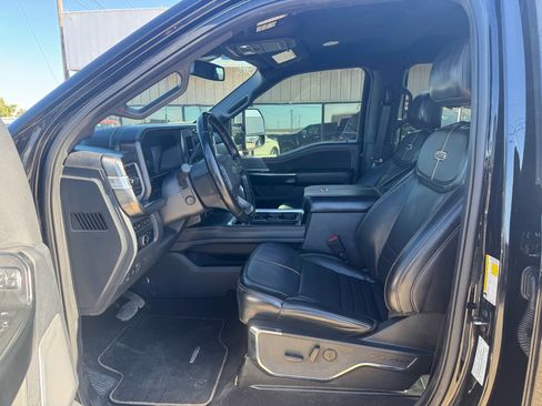 Used 2024 Ford F250 Platinum image 14