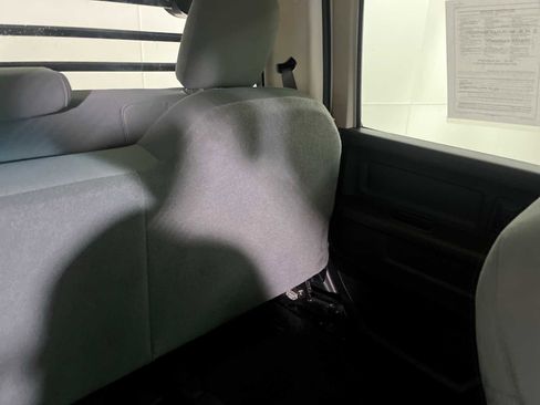 Used 2017 RAM 2500 Tradesman w/ Chrome Appearance Group AWD/4WD image 14