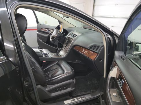 Used 2014 Lincoln MKX AWD w/ Equipment Group 102A image 13