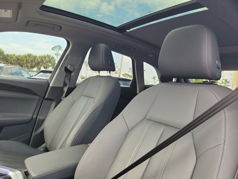 Certified 2025 Audi Q5 Premium w/ Convenience Package image 16