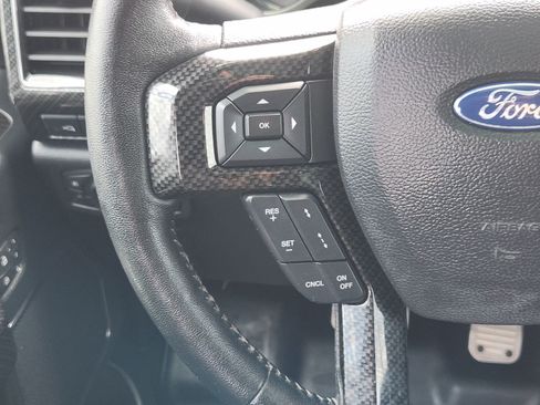 Used 2019 Ford F150 Lariat w/ Equipment Group 502A Luxury AWD/4WD image 28