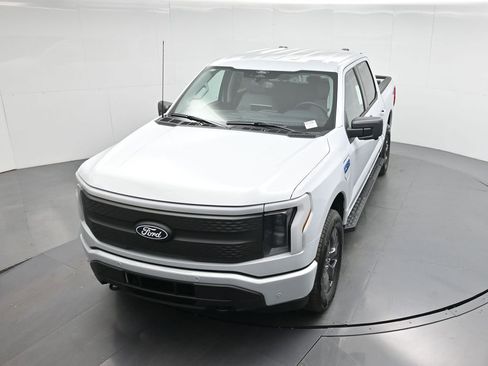 New 2025 Ford F150 Lightning Flash image 28