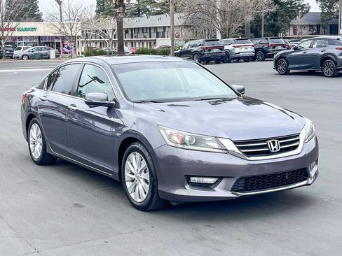 Used 2014 Honda Accord EX image 5