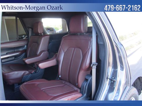 Used 2023 Ford Expedition Limited image 25