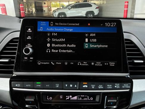Used 2025 Honda Odyssey Touring image 44