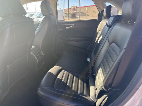 Used 2024 Ford Edge SEL w/ Convenience Package image 9