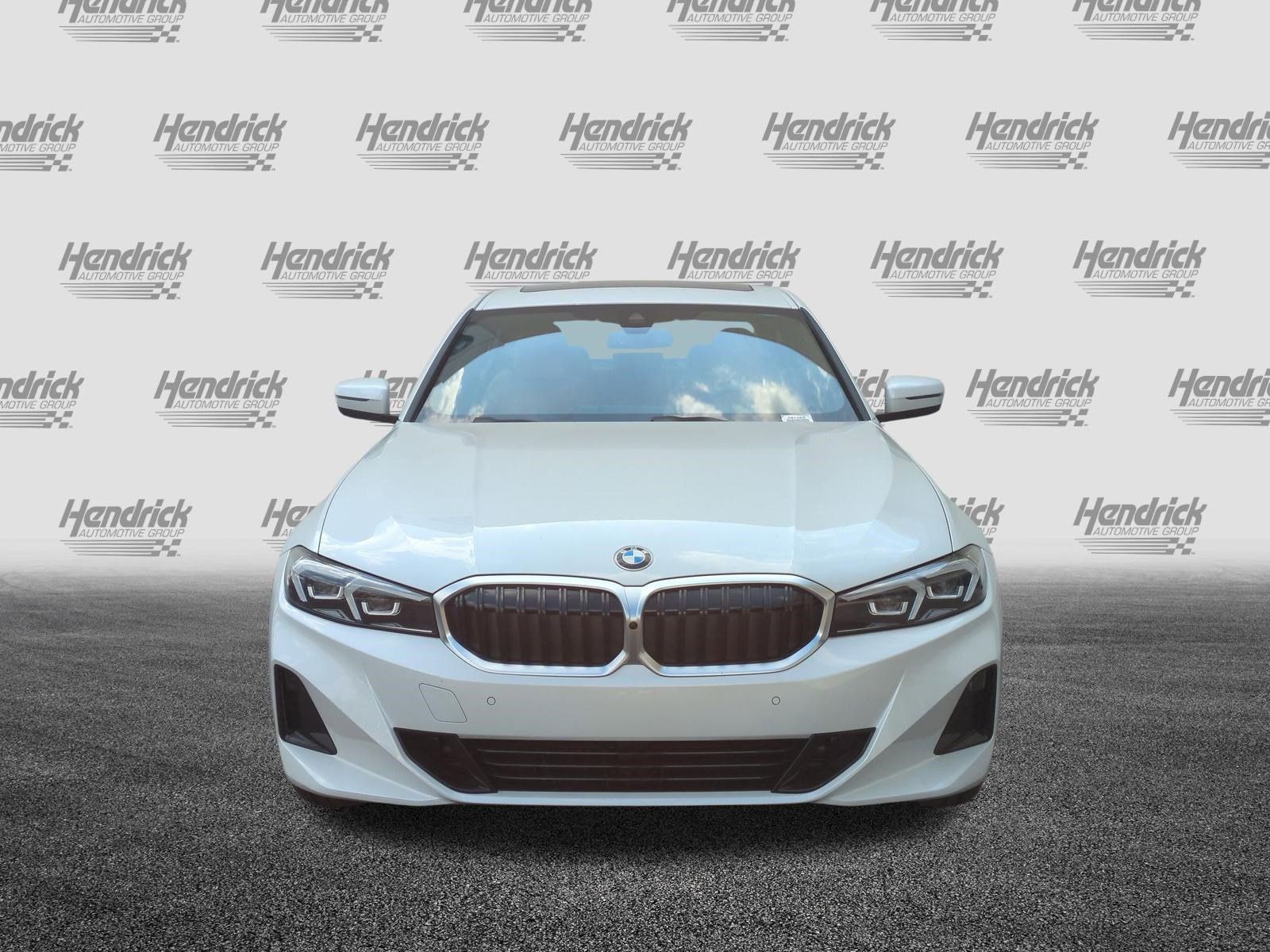 Used 2026 BMW 330i Sedan w/ Premium Package RWD image 3