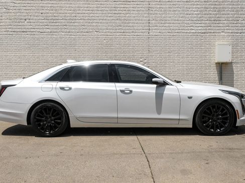 Used 2019 Cadillac CT6 Luxury w/ Driver Awareness Package AWD/4WD image 6