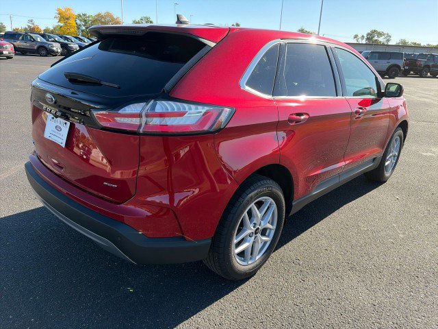 Used 2024 Ford Edge SEL w/ Convenience Package AWD/4WD image 5