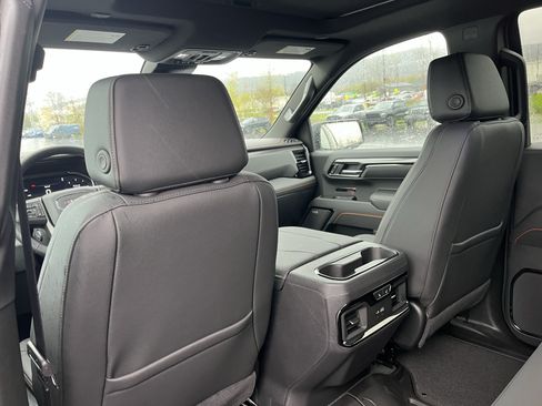 New 2026 GMC Sierra 1500 AT4 w/ AT4 Premium Package AWD/4WD image 40