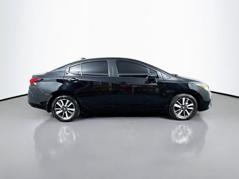Used 2020 Nissan Versa SV FWD image 6
