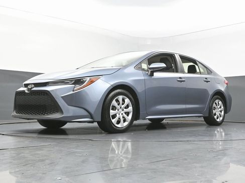 Used 2020 Toyota Corolla LE image 58