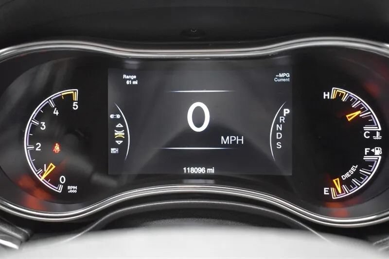 Used 2015 Jeep Grand Cherokee High Altitude AWD/4WD image 16