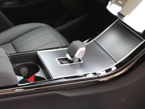 New 2026 Land Rover Range Rover Evoque S image 24