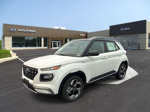 Used 2026 Hyundai Venue SEL FWD image 1