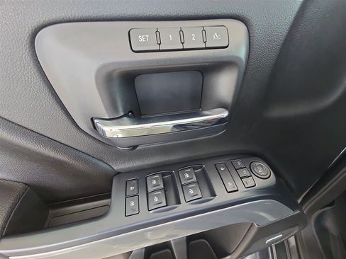 Used 2017 Chevrolet Silverado 1500 LTZ Z71 w/ LTZ Plus Package AWD/4WD image 21