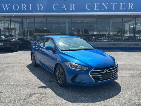 Used 2018 Hyundai Elantra SEL image 1