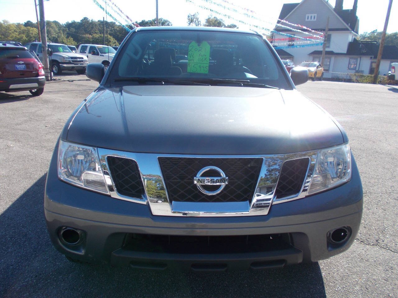 Used 2021 Nissan Frontier SV w/ SV Utility Package AWD/4WD image 2