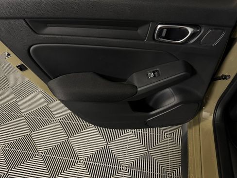 Used 2025 Honda Civic Sport image 25