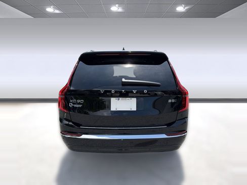 New 2026 Volvo XC90 B5 Core w/ Protection Package AWD/4WD image 10