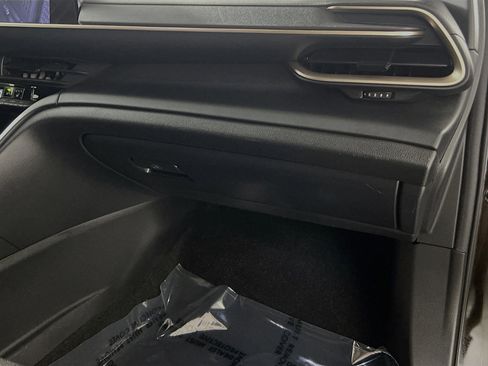 Used 2023 Toyota Crown XLE image 35