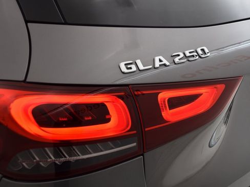 Certified 2023 Mercedes-Benz GLA 250 image 12