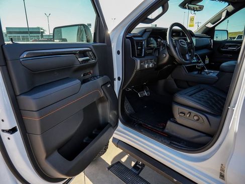 New 2026 GMC Sierra 1500 AT4 w/ AT4 Premium Package AWD/4WD image 35