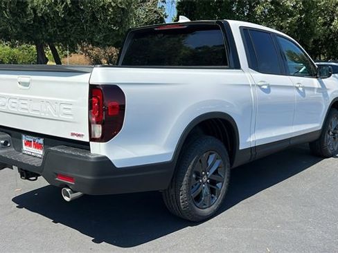 New 2025 Honda Ridgeline Sport image 4