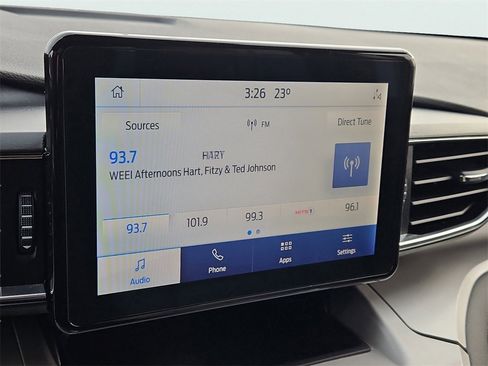 Used 2021 Ford Explorer XLT w/ Equipment Group 202A image 28