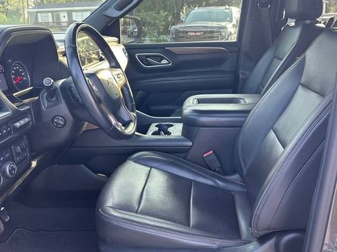 Used 2021 Chevrolet Tahoe High Country w/ Premium Package RWD image 13