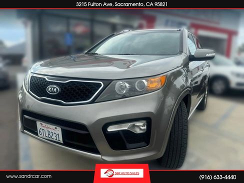 Used 2011 Kia Sorento SX image 1