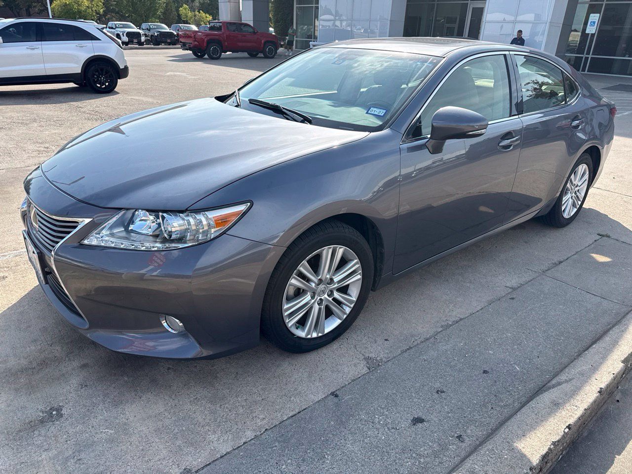 Used 2015 Lexus ES 350 w/ Premium Package FWD image 1