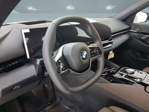 New 2026 BMW 530i 530i w/ Premium Package image 4