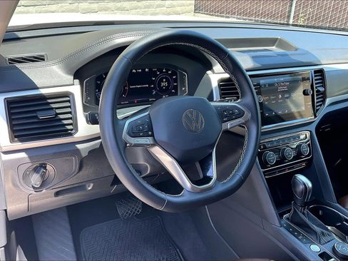 Certified 2023 Volkswagen Atlas SE AWD/4WD image 14