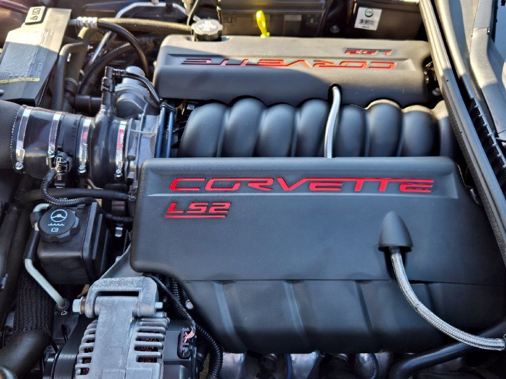 Used 2005 Chevrolet Corvette Coupe w/ Preferred Equipment Group RWD image 10