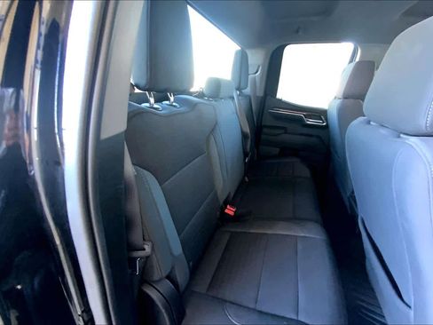 Used 2022 Chevrolet Silverado 1500 LT image 18