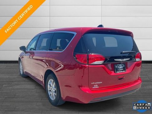 Used 2025 Chrysler Voyager LX FWD image 6