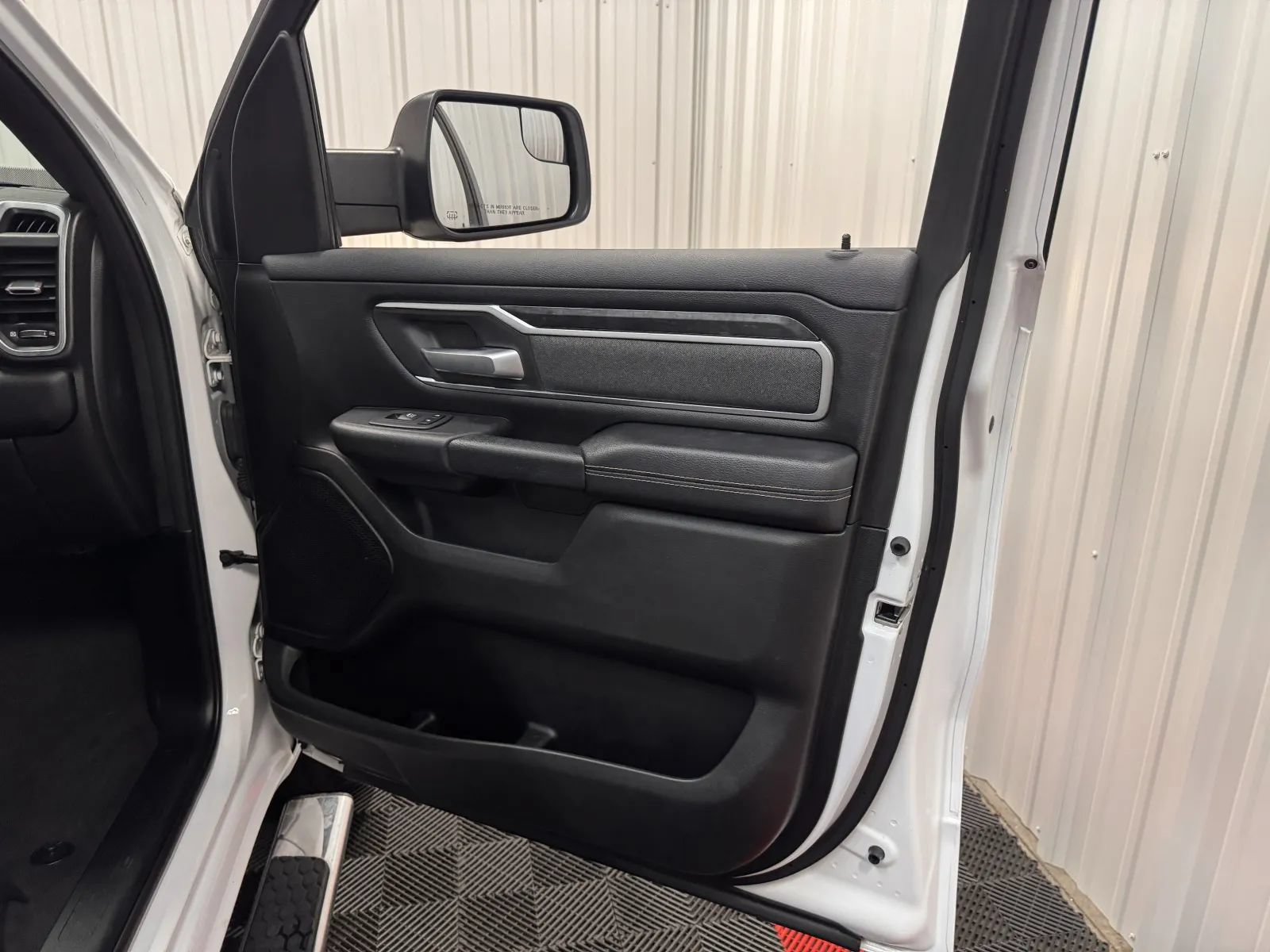 Used 2019 RAM 1500 Big Horn AWD/4WD image 38