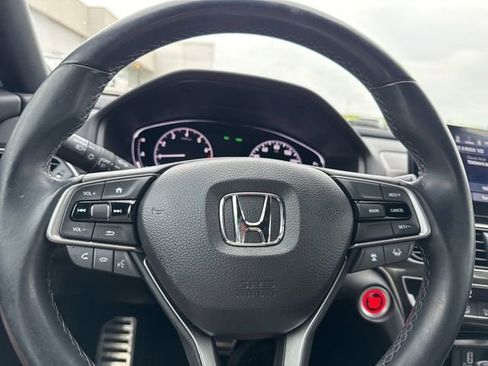 Used 2020 Honda Accord Sport image 16