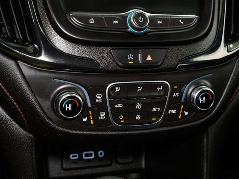 Used 2022 Chevrolet Equinox RS image 15