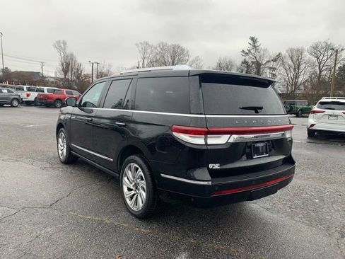 Used 2024 Lincoln Navigator Premiere image 6