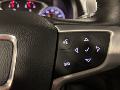 Certified 2022 GMC Terrain SLT image 16