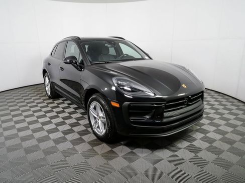 New 2026 Porsche Macan AWD/4WD image 28