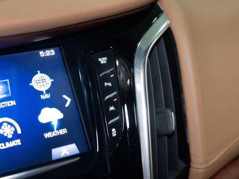 Used 2016 Cadillac Escalade ESV Platinum AWD/4WD image 55