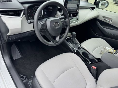 Used 2020 Toyota Corolla LE w/ Carpet Mat Package (TMS) FWD image 12