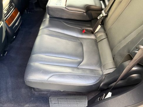 Used 2017 Lexus LX 570 4WD w/ Luxury Package image 79