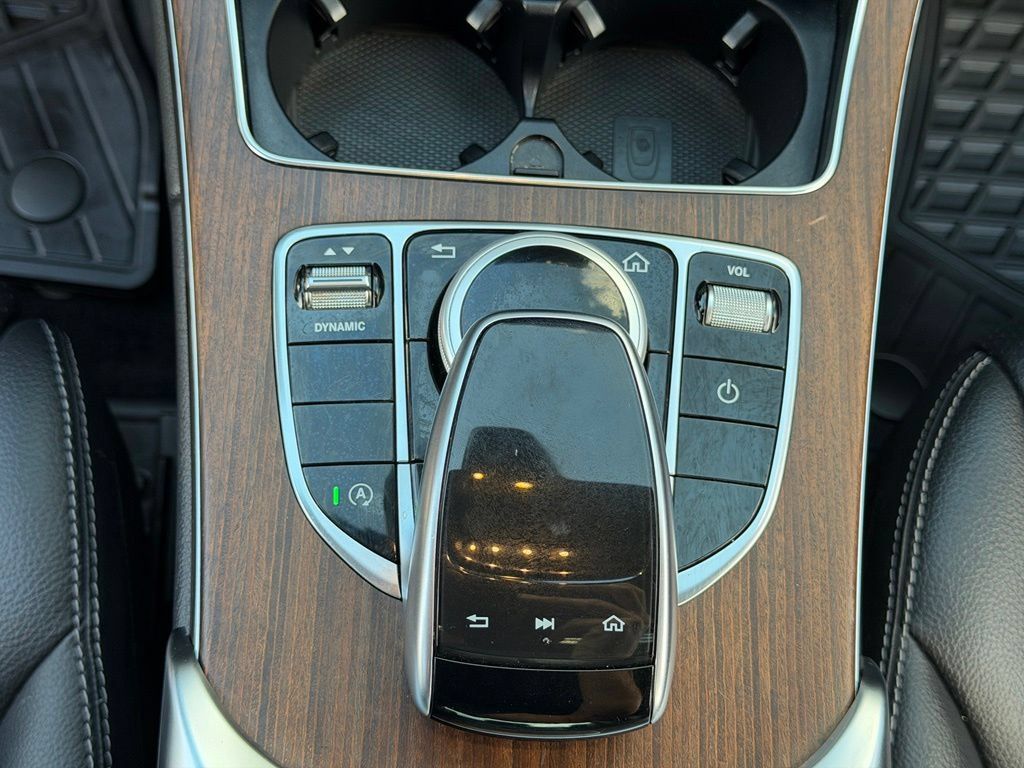 Used 2019 Mercedes-Benz C 300 4MATIC Sedan image 25