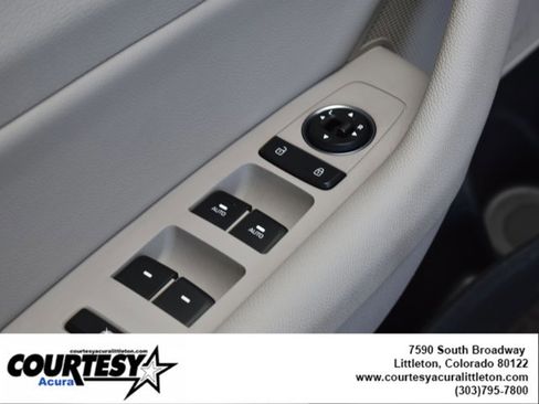 Used 2015 Hyundai Sonata Sport w/ Option Group 03 image 8