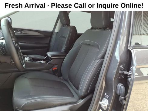 Used 2023 Jeep Grand Cherokee Laredo AWD/4WD image 12