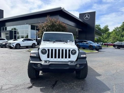 Used 2022 Jeep Wrangler Sport AWD/4WD image 3
